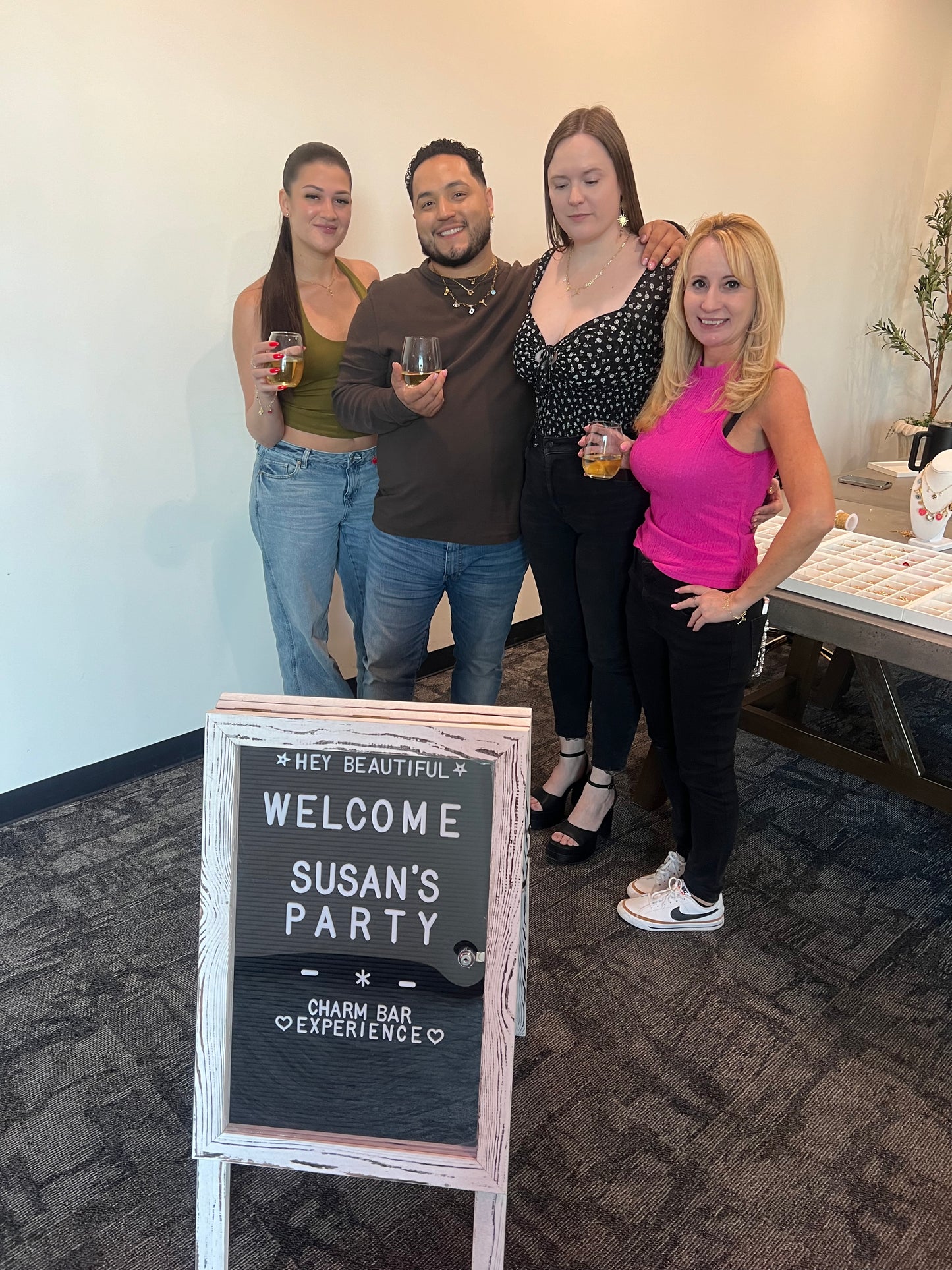 In-Store Charm Bar Experience