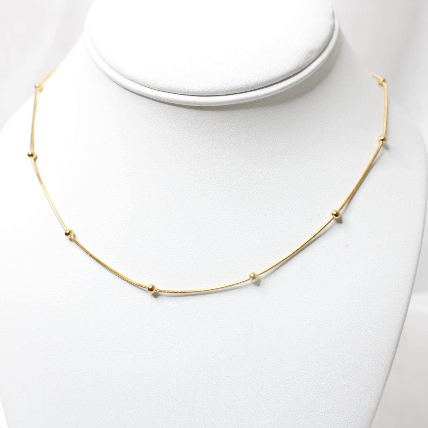 Round Bead Snake Necklace