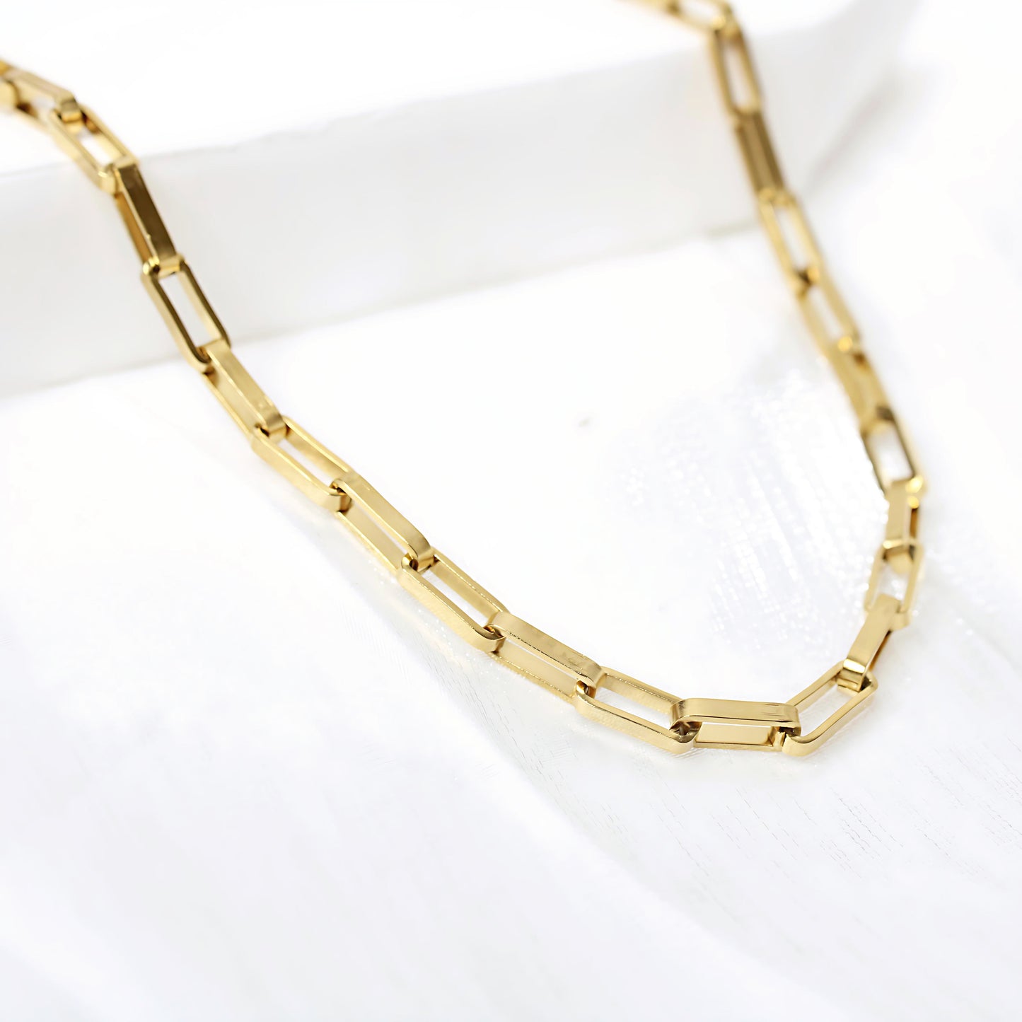 Thick Paperclip Chain