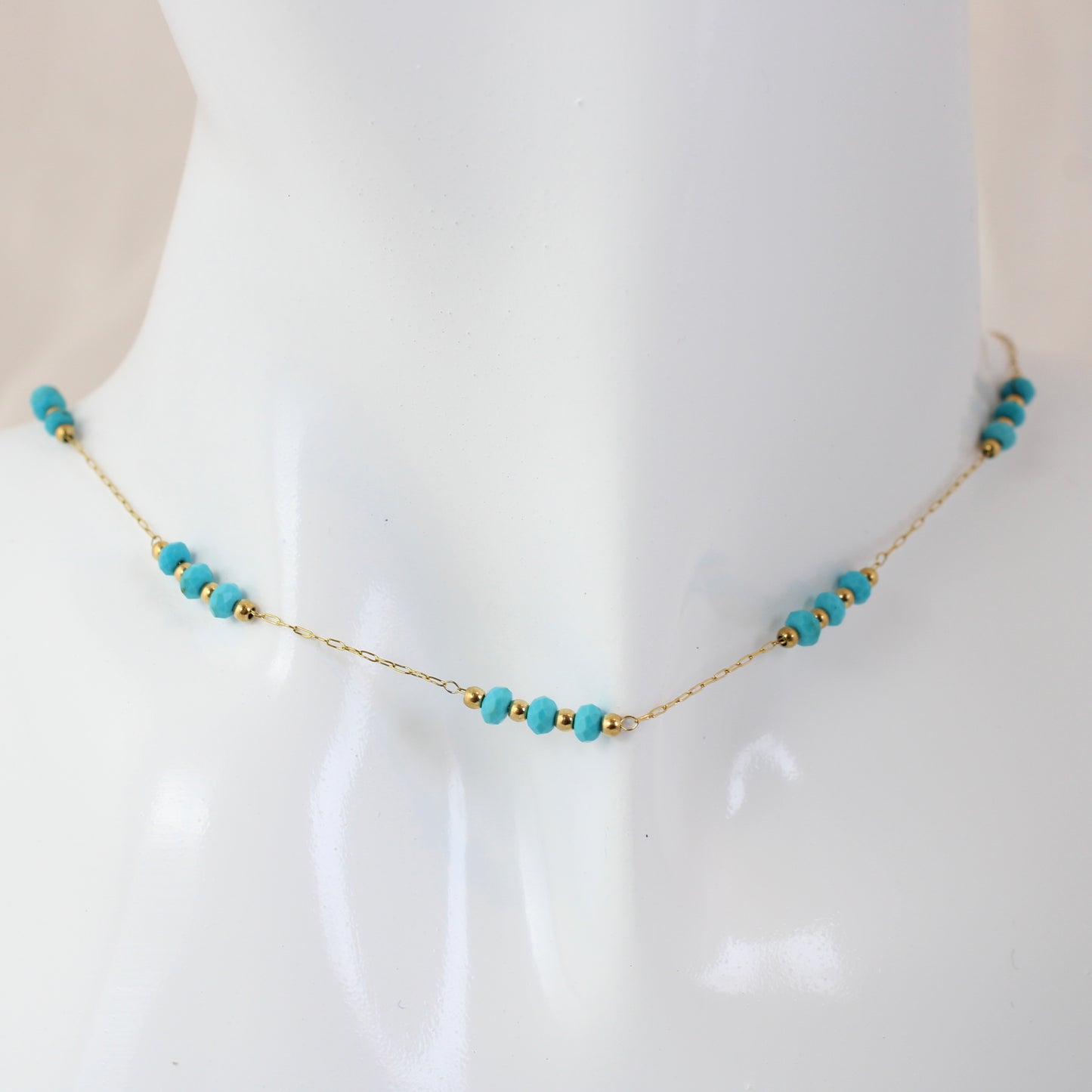 Elegant Round Stone Beaded Chain Necklace