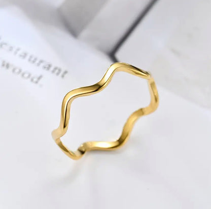 Gold Wavy Ring