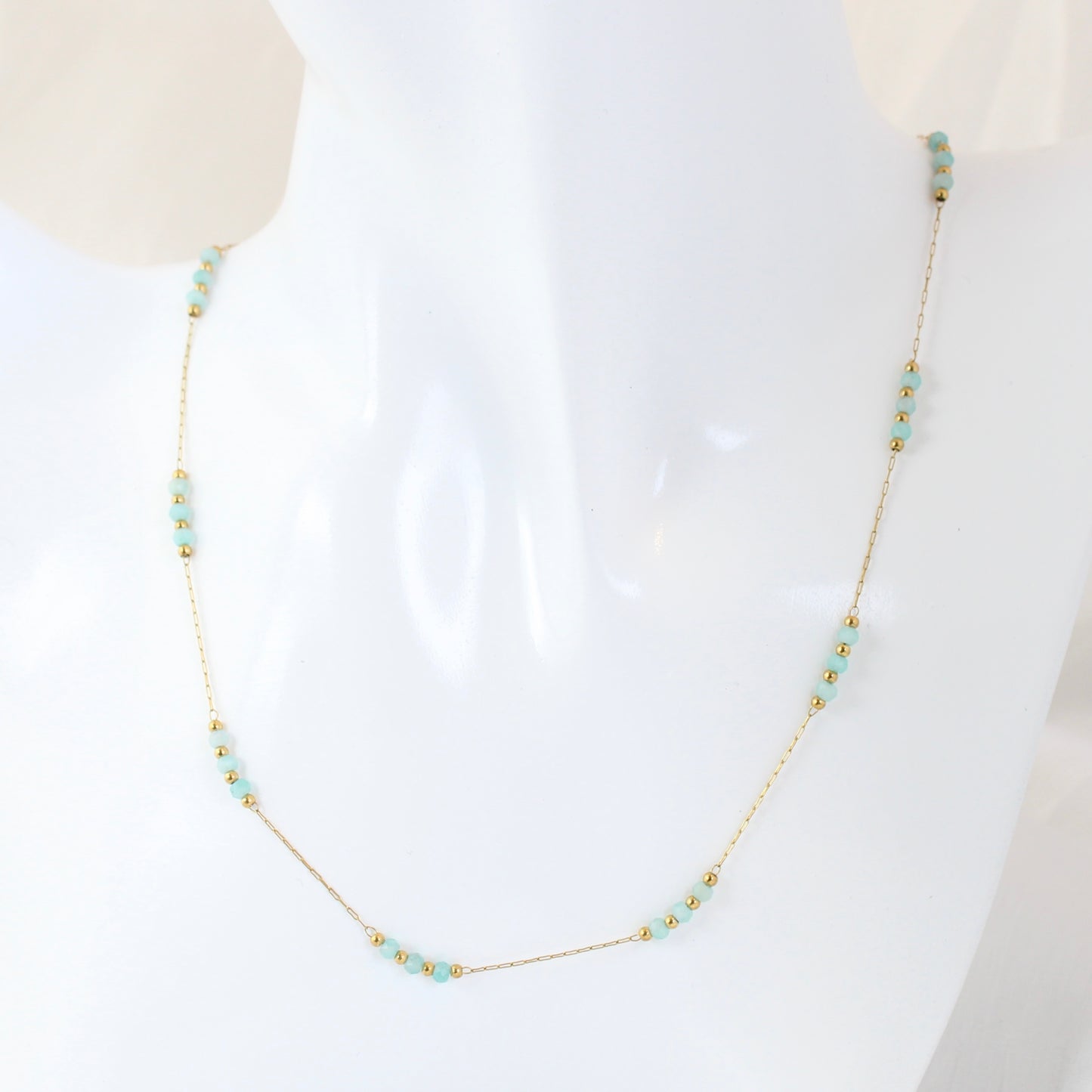 Elegant Round Stone Beaded Chain Necklace