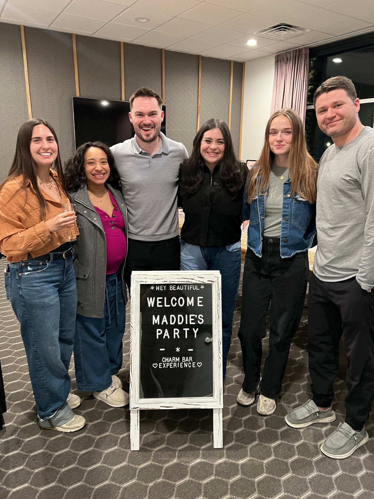 In-Store Charm Bar Experience