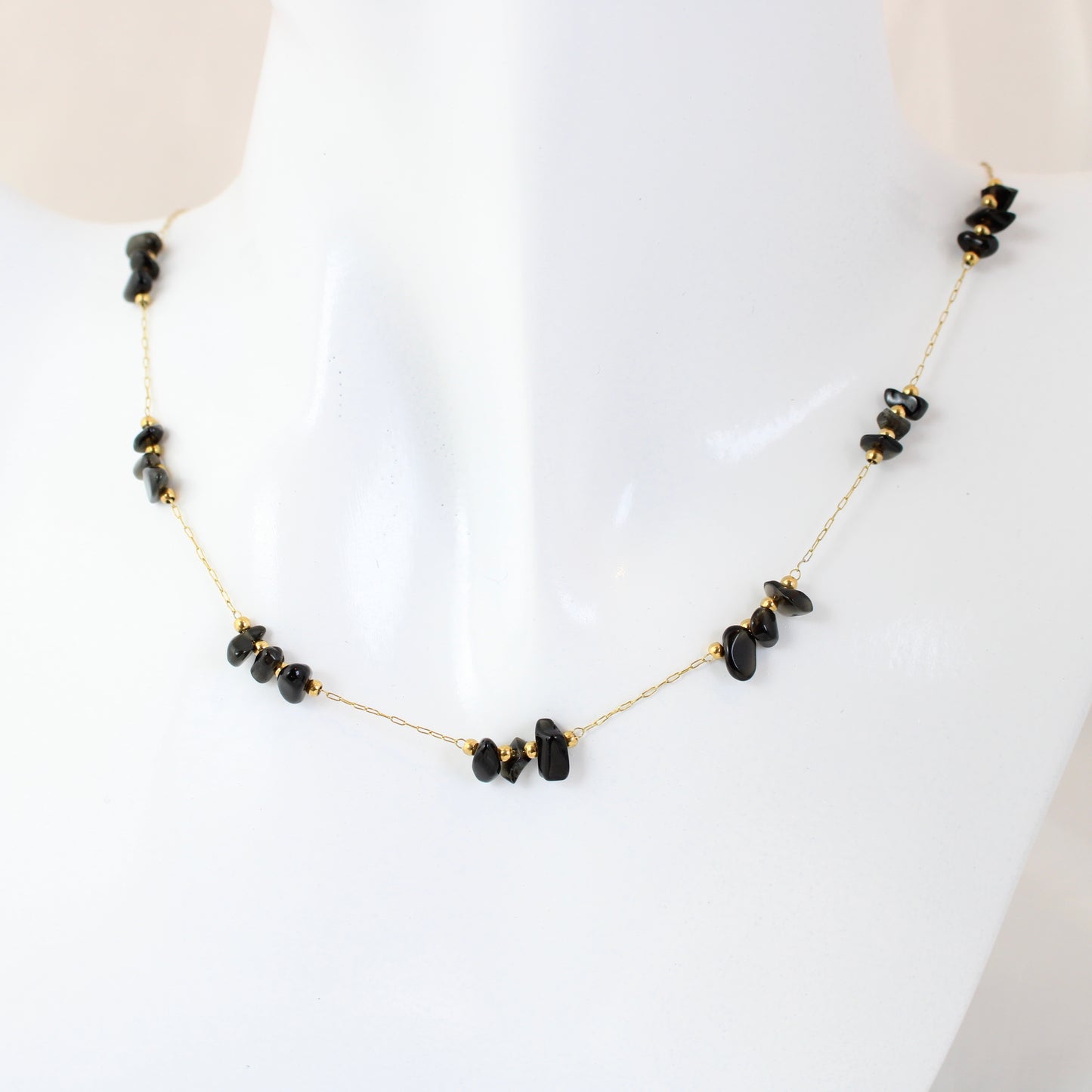 Irregular Stone Dainty Necklace