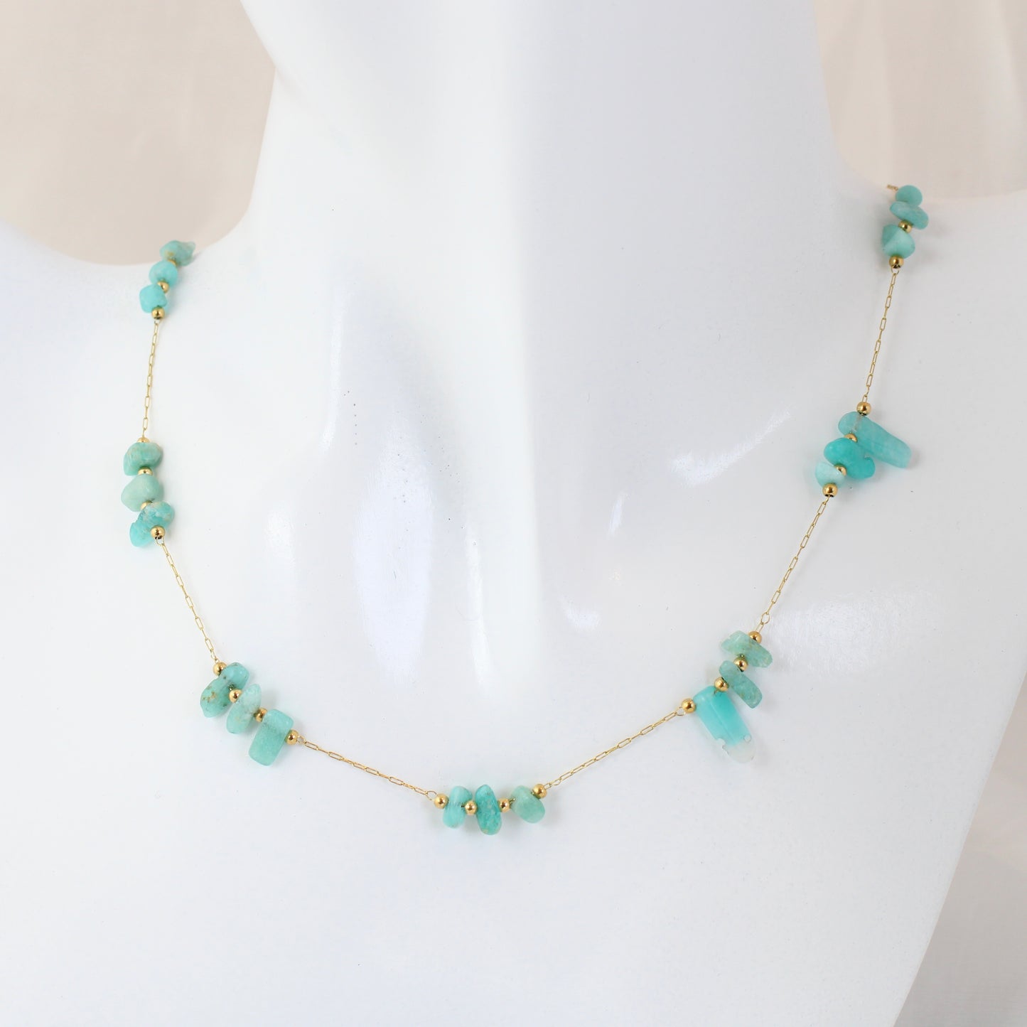 Irregular Stone Dainty Necklace