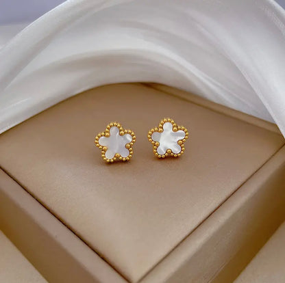 Lux Flower Shaped Stud Earrings