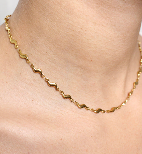 S chain necklace