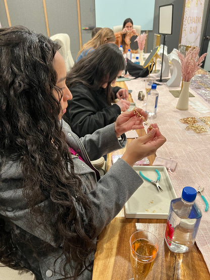 In-Store Charm Bar Experience