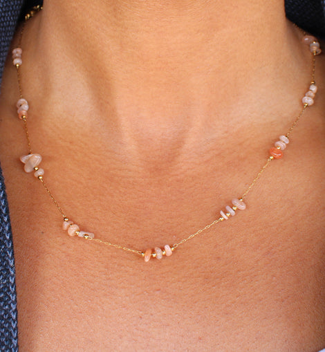 Irregular Stone Dainty Necklace