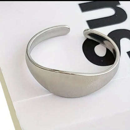 Minimalist Adjustable Ring