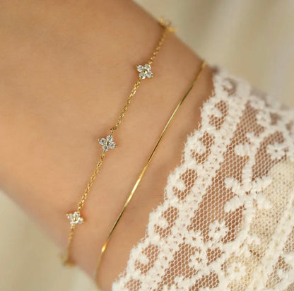 Diamond Studded Flower Bracelet