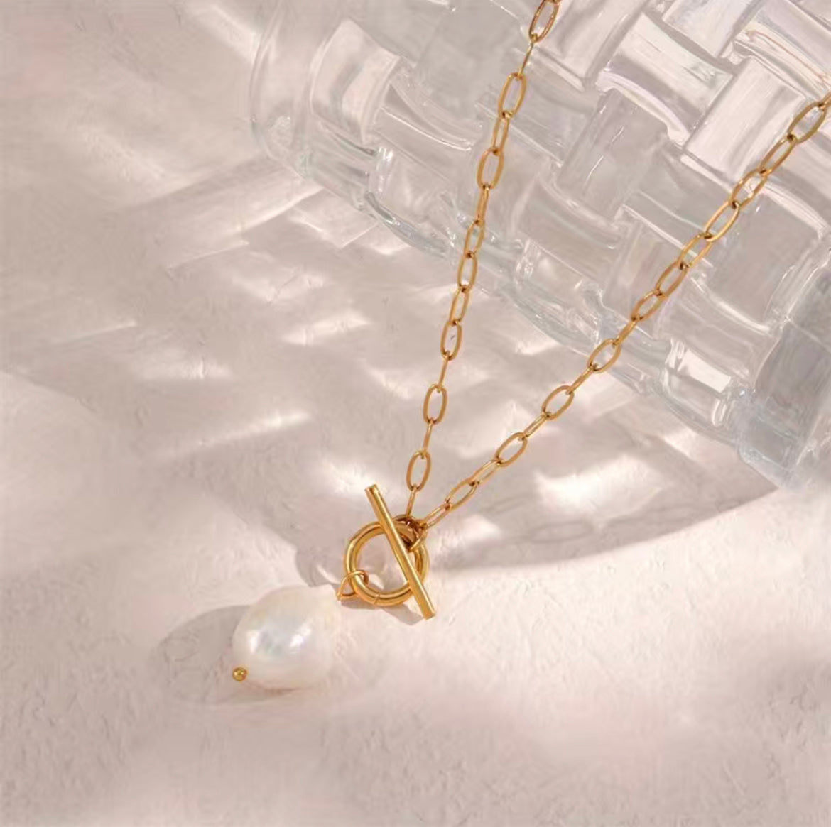 OT Buckle Pearl Necklace