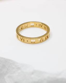 Thin Roman Ring