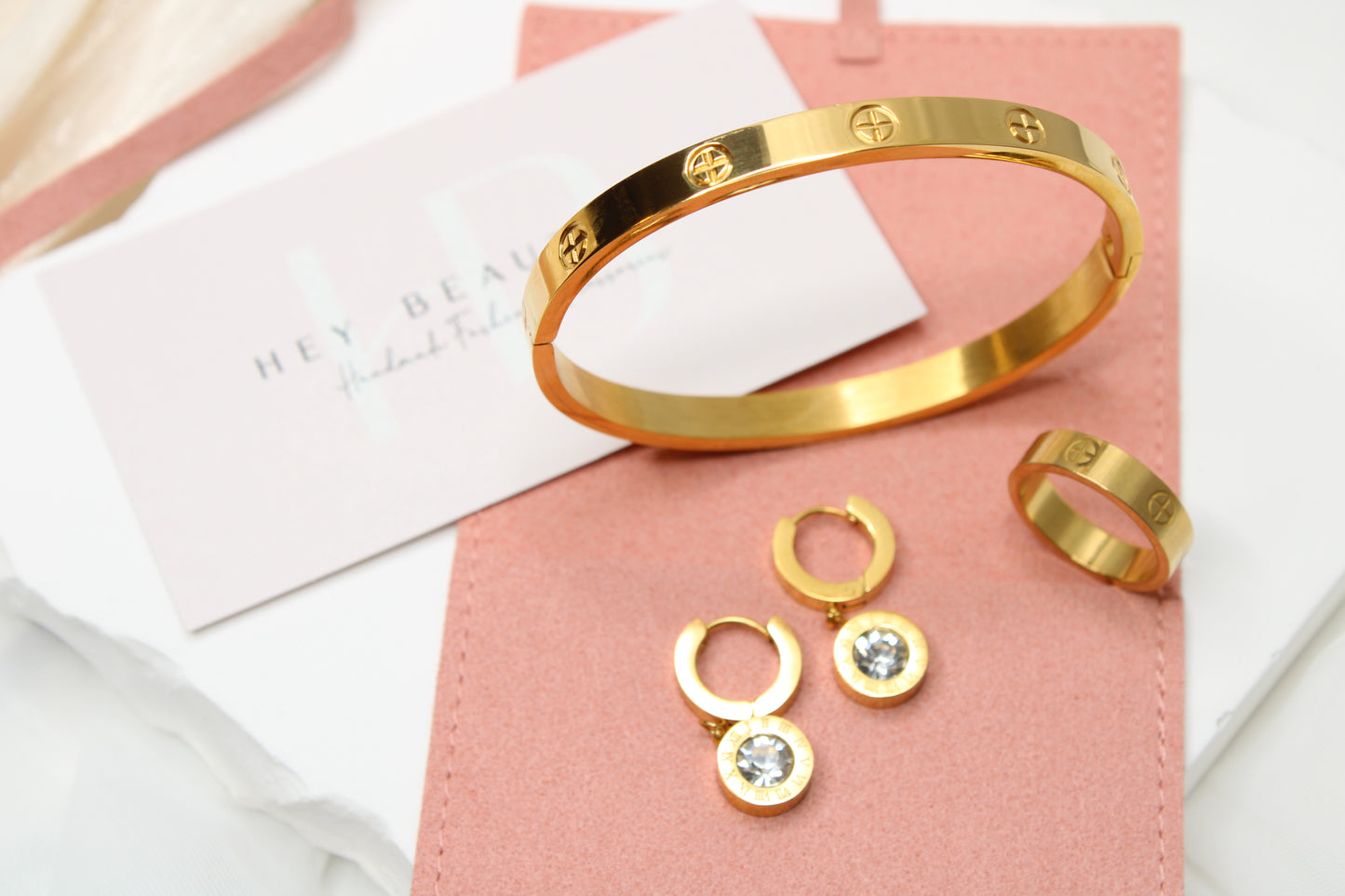 Lux Cross Bangle