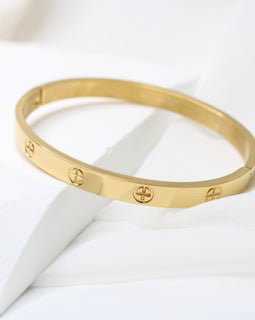 Lux Cross Bangle